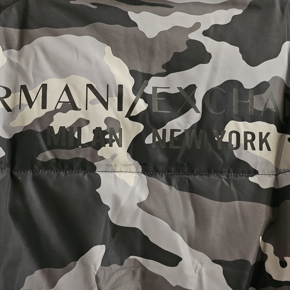 Armani Exchange Down Jacket In Gray Camo Size S NWT - Picture 8 of 14